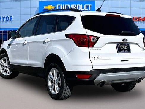 Used 2019 Ford Escape SEL image 4