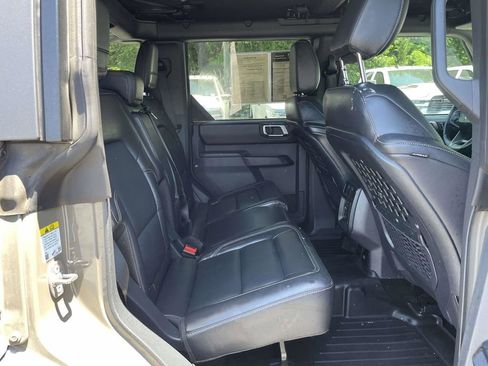 Used 2025 Ford Bronco Badlands AWD/4WD image 18