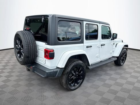 Used 2023 Jeep Wrangler Unlimited Sahara w/ Cold Weather Group AWD/4WD image 6