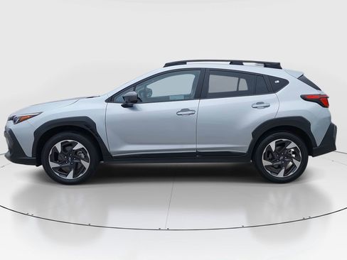 Used 2025 Subaru Crosstrek 2.5i Limited w/ Crosstrek Mirror Package image 4
