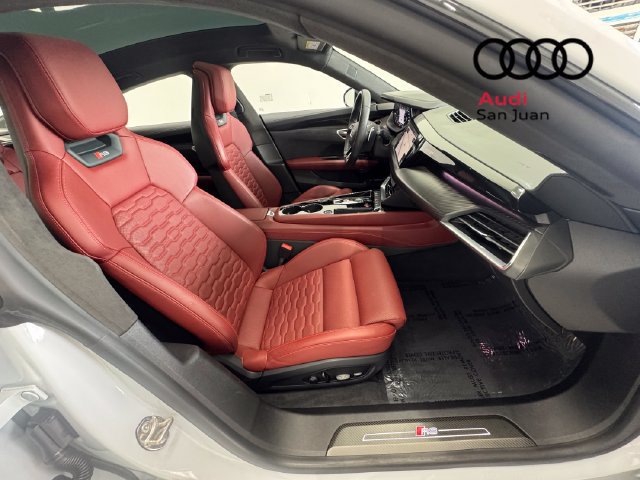 Used 2022 Audi RS e-tron GT w/ Carbon Performance Package AWD/4WD image 28