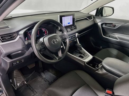 Certified 2025 Toyota RAV4 LE AWD/4WD image 9