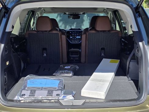 New 2026 Subaru Ascent Touring AWD/4WD image 9