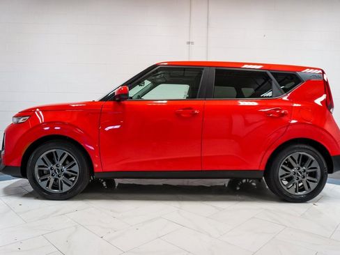 Used 2022 Kia Soul EX image 34