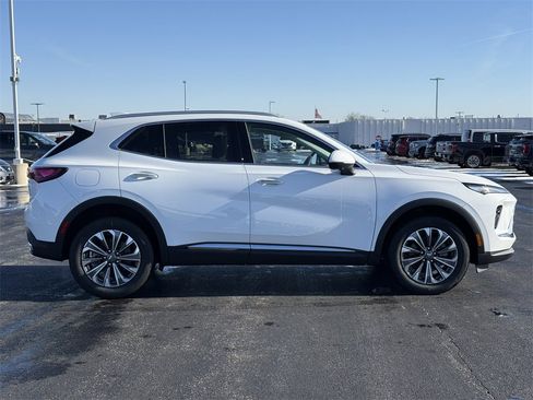 New 2026 Buick Envision Preferred image 9