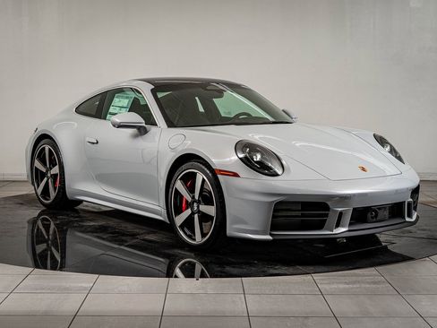New 2026 Porsche 911 Carrera 4S image 10
