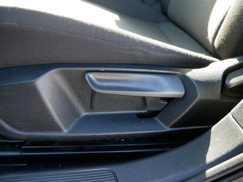 Used 2019 Volkswagen Jetta S image 15