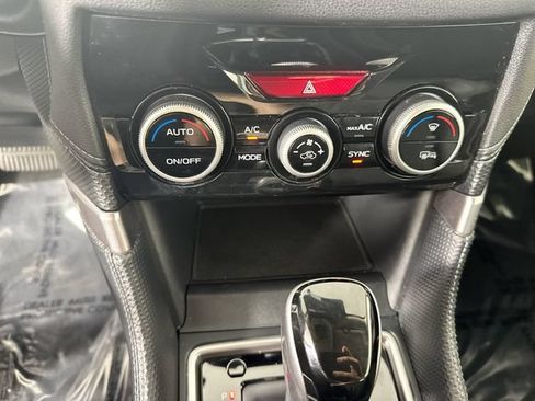 Used 2023 Subaru Forester Limited AWD/4WD image 9