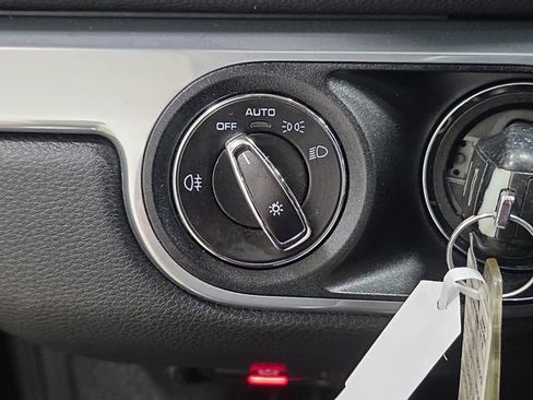 Used 2019 Porsche 718 Boxster image 23