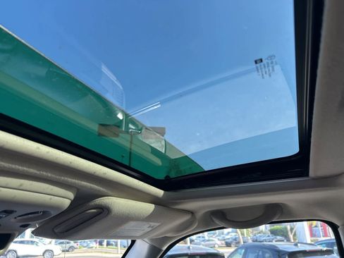 Used 2005 Chevrolet Avalanche Z71 w/ Sun And Sound Package image 53