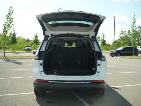 Used 2022 Jeep Grand Cherokee L Limited AWD/4WD image 20