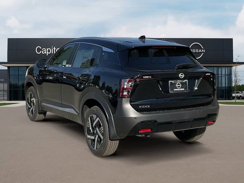 New 2026 Nissan Kicks SV image 7