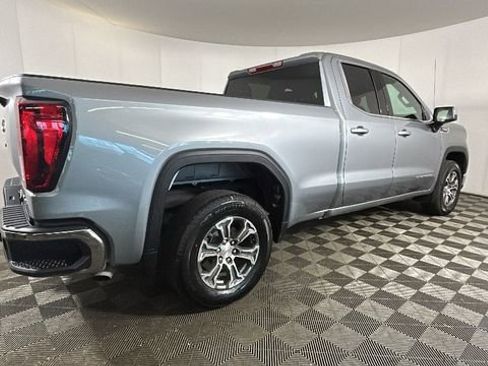 New 2026 GMC Sierra 1500 SLE RWD image 3