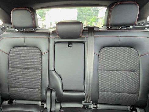 Used 2024 Ford Escape ST-Line w/ Tech Pack #1 AWD/4WD image 9