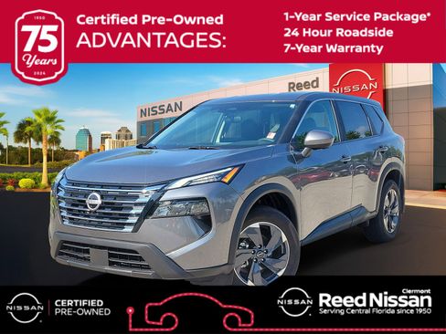 Certified 2025 Nissan Rogue SV FWD image 1