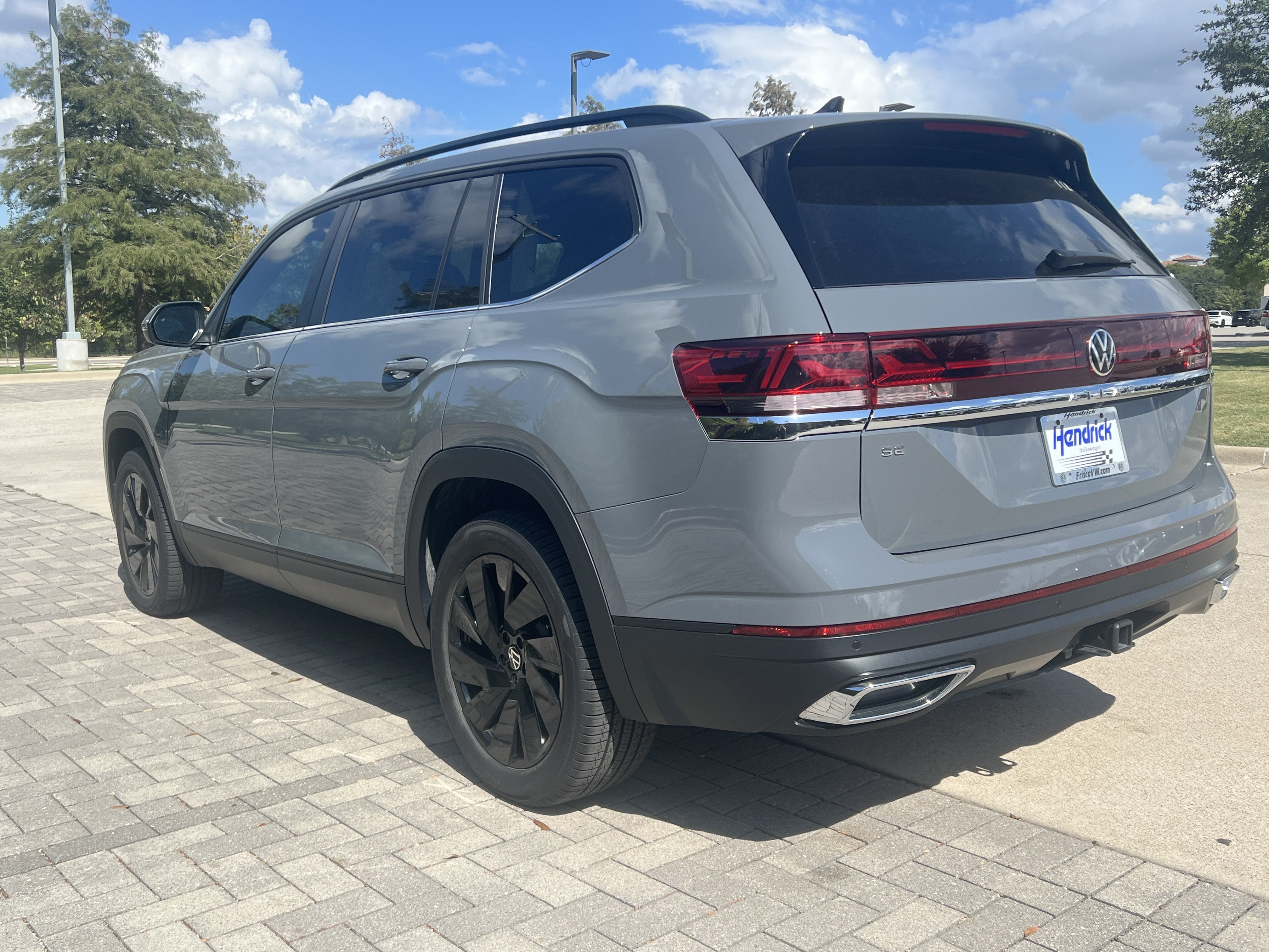 Certified 2026 Volkswagen Atlas SE FWD image 7