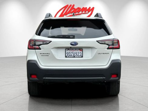 Used 2023 Subaru Outback Premium AWD/4WD image 5