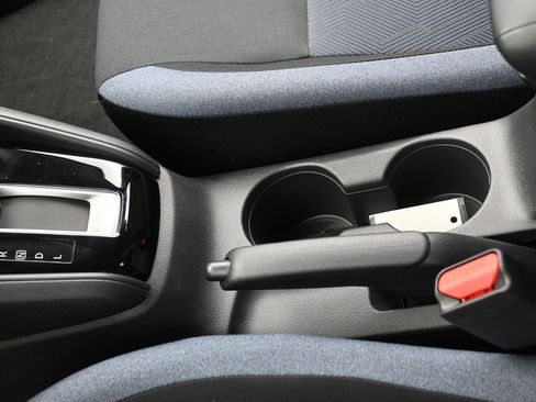 New 2025 Nissan Versa SV w/ Trunk Package image 21