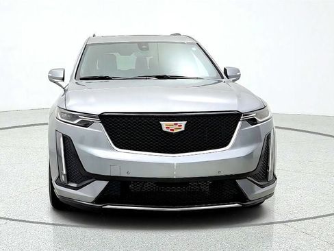 Used 2024 Cadillac XT6 Sport w/ Technology Package AWD/4WD image 2