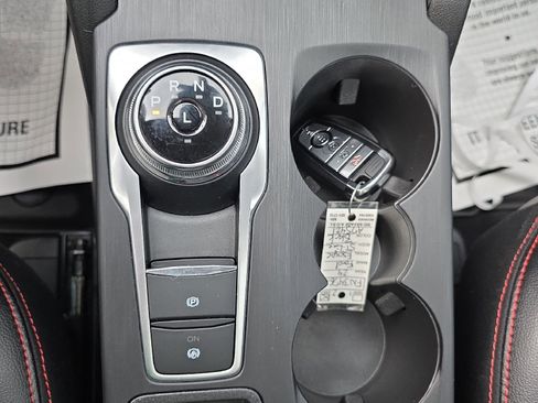 Used 2024 Ford Escape ST-Line Elite w/ Premium Technology Package image 31