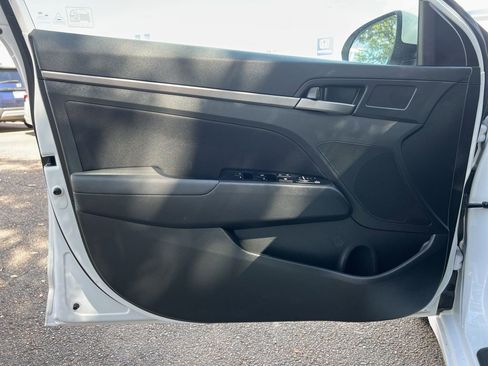 Used 2018 Hyundai Elantra SEL image 19