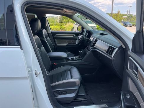 Used 2021 Volkswagen Atlas SEL Premium AWD/4WD image 28