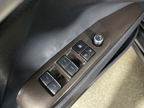 Used 2023 Toyota Camry XSE image 16