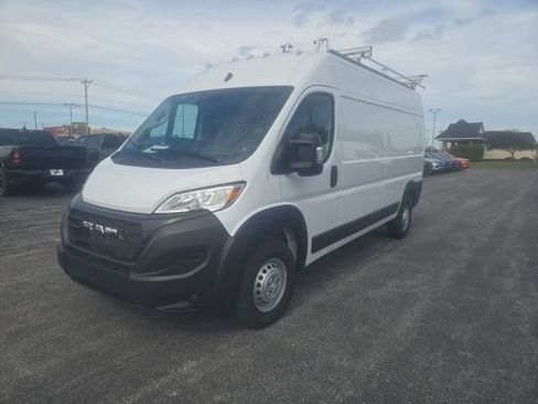 Used 2025 RAM ProMaster 2500 FWD image 1