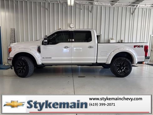 Used 2019 Ford F250 King Ranch w/ King Ranch Ultimate Package image 4