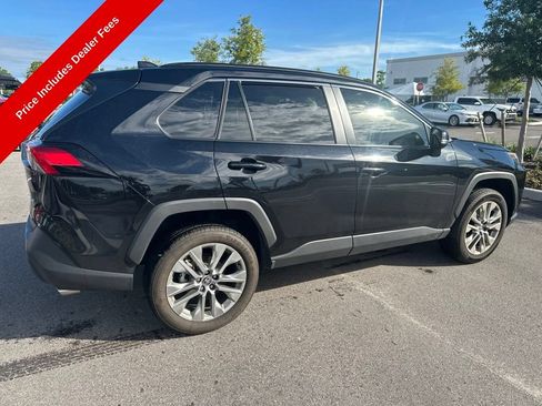 Used 2023 Toyota RAV4 XLE Premium FWD image 4