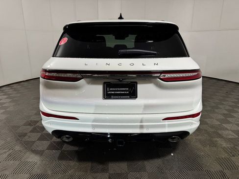 New 2026 Lincoln Corsair Premiere image 4