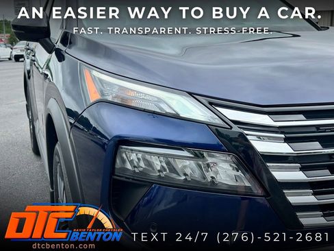 Used 2025 Nissan Rogue SL w/ SL Premium Package AWD/4WD image 9