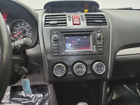 Used 2014 Subaru Crosstrek 2.0i Limited w/ Popular Package #2 image 17