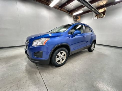 Certified 2015 Chevrolet Trax LT w/ LT Sun and Sound Package AWD/4WD image 1