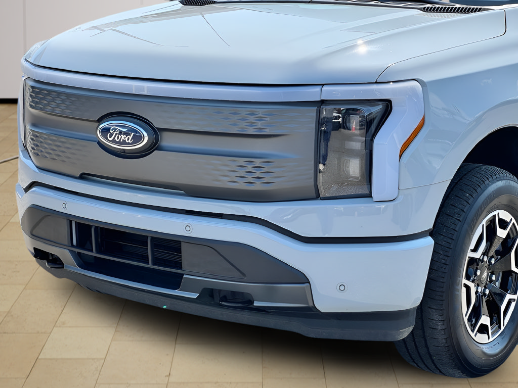 Used 2023 Ford F150 Lightning XLT w/ Tow Technology Package AWD/4WD image 33