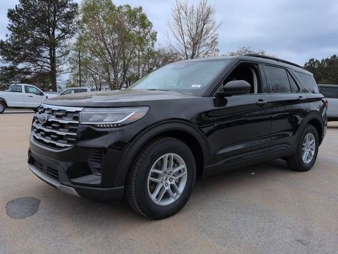 New 2026 Ford Explorer Active RWD image 7