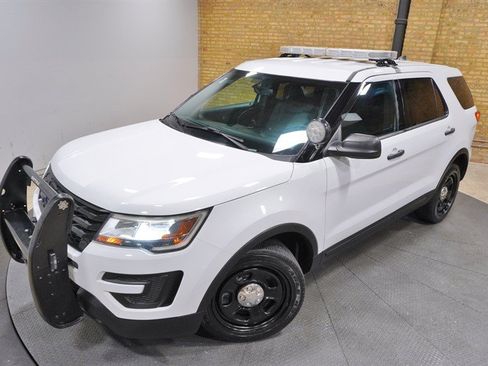 Used 2018 Ford Explorer 4WD Police Interceptor image 2