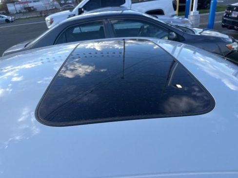 Used 2023 Honda Civic Si image 3