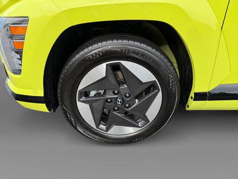 Certified 2025 Hyundai Kona Limited image 9