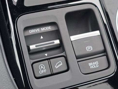 New 2025 Honda Pilot Touring image 10