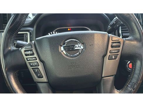 Used 2021 Nissan Titan Platinum Reserve w/ Moonroof Package image 15
