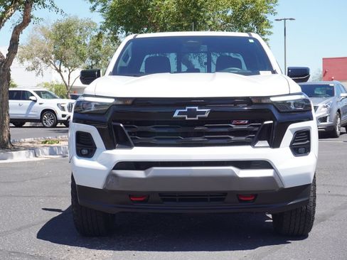 Used 2024 Chevrolet Colorado Z71 w/ Z71 Convenience Package 2 AWD/4WD image 6