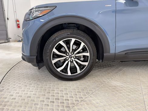 Certified 2025 Ford Explorer ST-Line RWD image 12