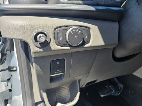 New 2026 Ford Transit 150 Low Roof RWD image 18