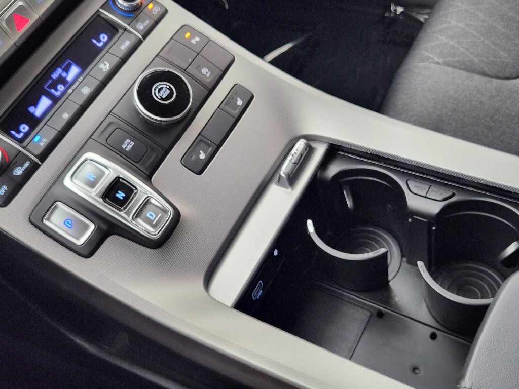 Used 2020 Hyundai Palisade SEL w/ Convenience Package FWD image 19