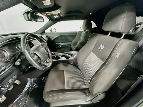 Used 2021 Dodge Challenger R/T Scat Pack w/ Driver Convenience Group RWD image 21