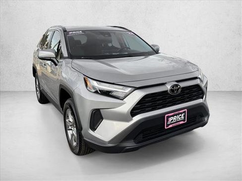 Used 2024 Toyota RAV4 XLE image 3