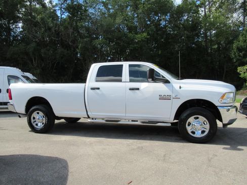 Used 2018 RAM 3500 Tradesman w/ Chrome Appearance Group AWD/4WD image 2