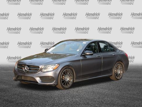 Used 2017 Mercedes-Benz C 300 C 300 Sport image 5