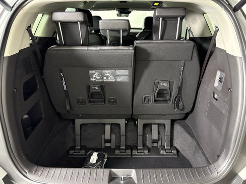 New 2026 Kia Carnival EX FWD image 41